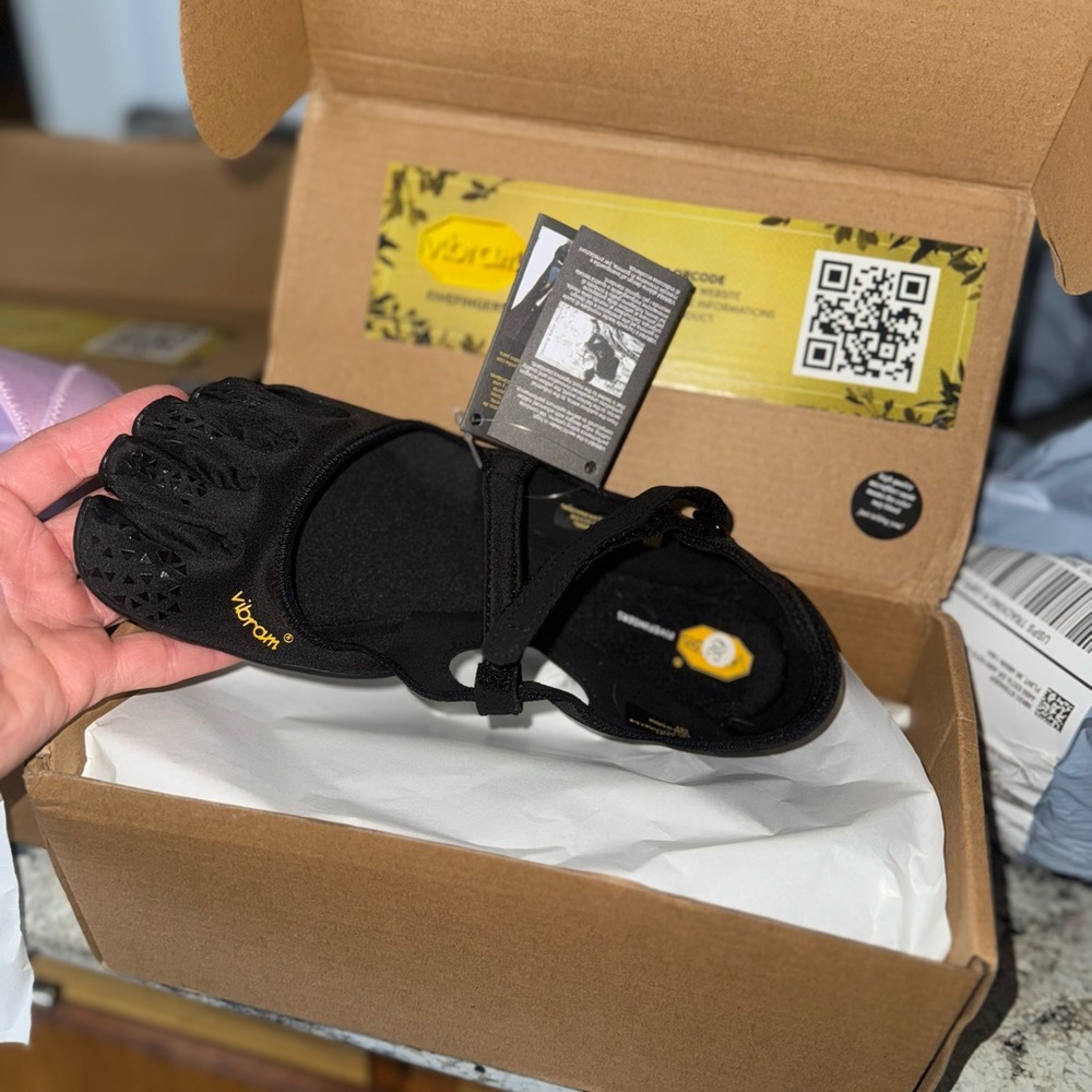 Vibram Black FiveFingers V-soul